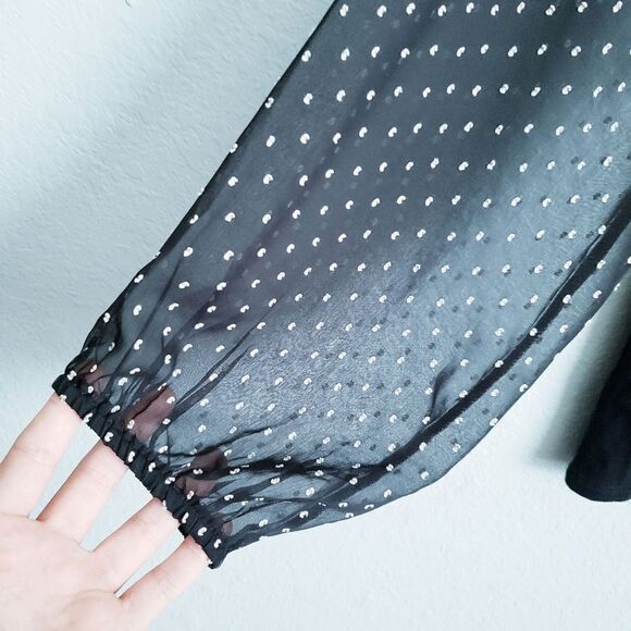 Loft‎ - Picture 2 of 7